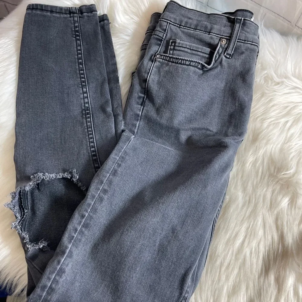 Free People‎ Busted Knee Distressed Black Jeans